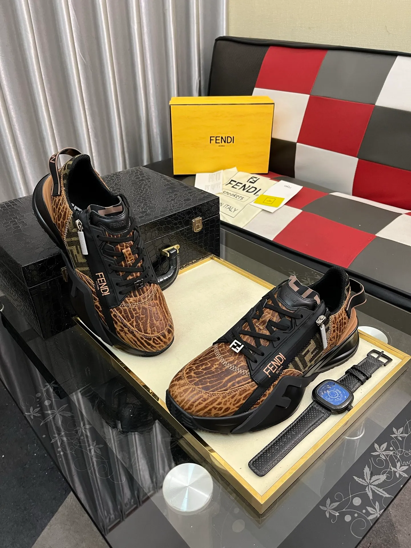 Men's shoes 💰620⌚️⌚️ FEND* — Fendi Flow men's casual sneakers, with elastic straps, side zippers, and corrugated soles engraved with F. Embossed Fendi Flow lettering on the heel. Made of technical fabric and a mix of blue and genuine leather. Decorated with Lycra® details. FF graphic tongue. Ultra-light and wear-resistant EVA sole. Code number: 38-44